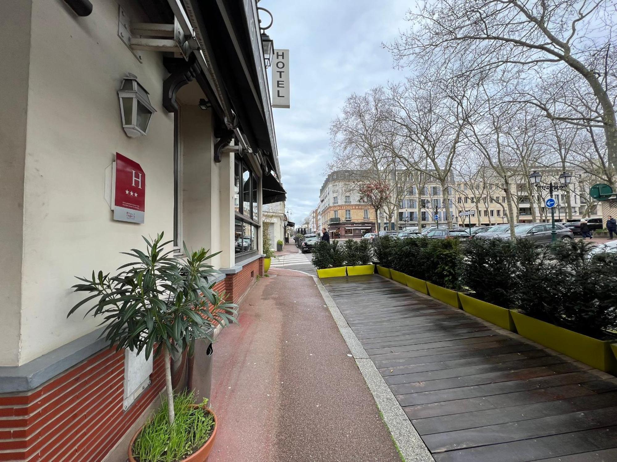 L'Auberge des 3 Marches Le Vésinet Exterior foto